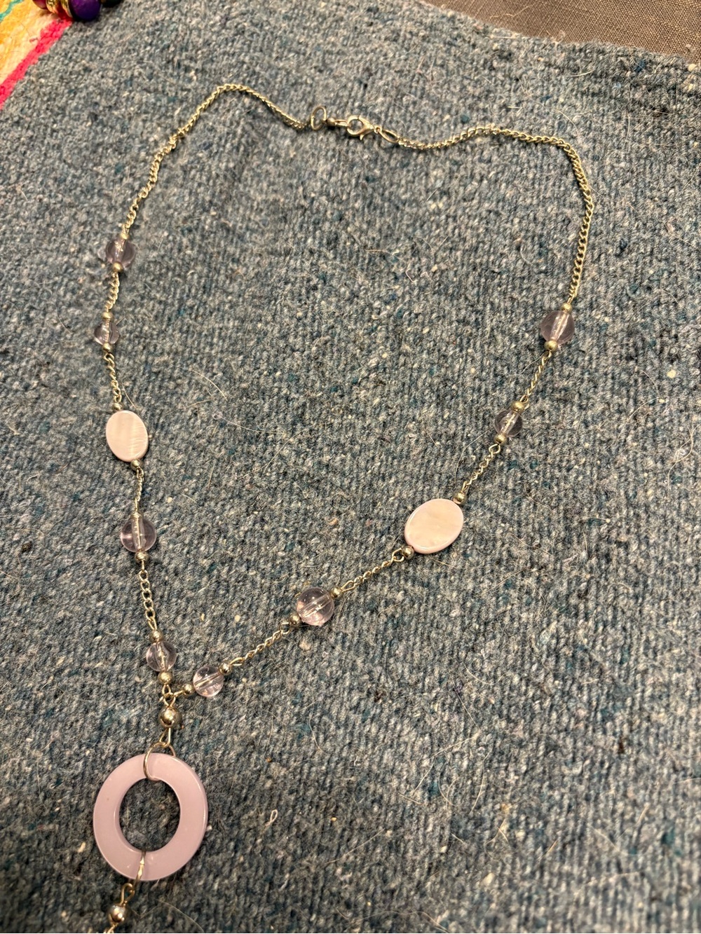 Pendant Necklace in Gold & Pink Like New - Picture 2 of 3